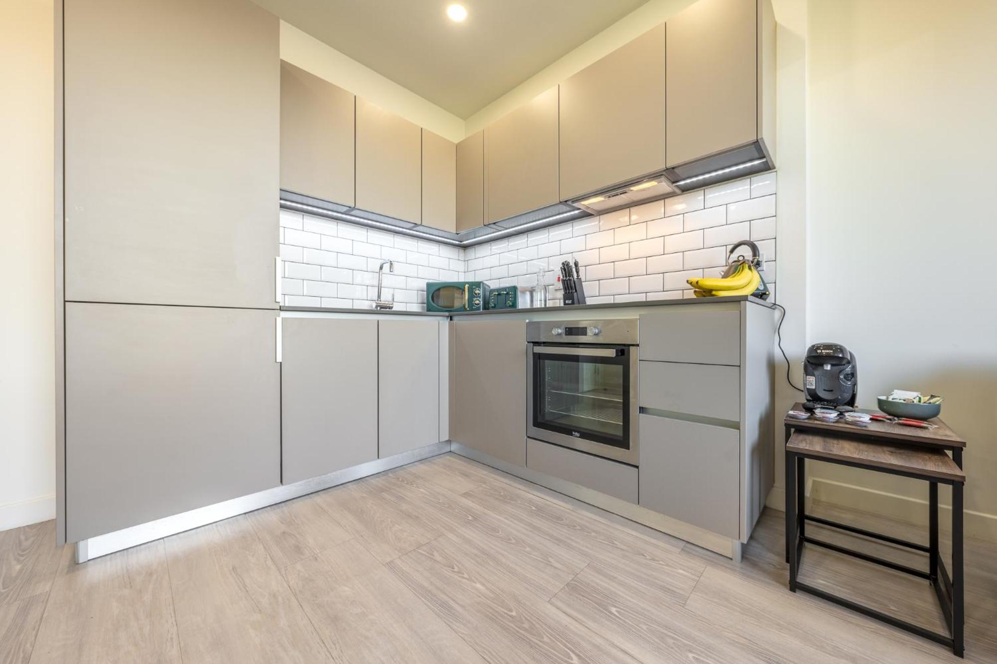 Luxury 1 Bedroom Serviced Apartment With Roof Terrace & Gym Стівенідж Екстер'єр фото