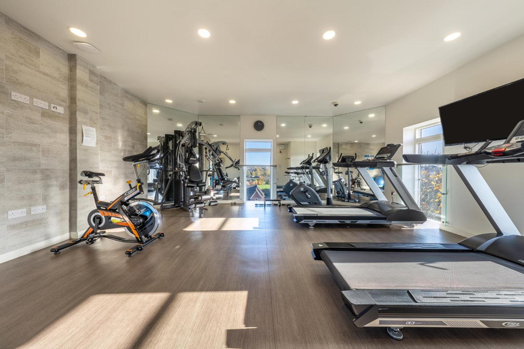 Luxury 1 Bedroom Serviced Apartment With Roof Terrace & Gym Стівенідж Екстер'єр фото