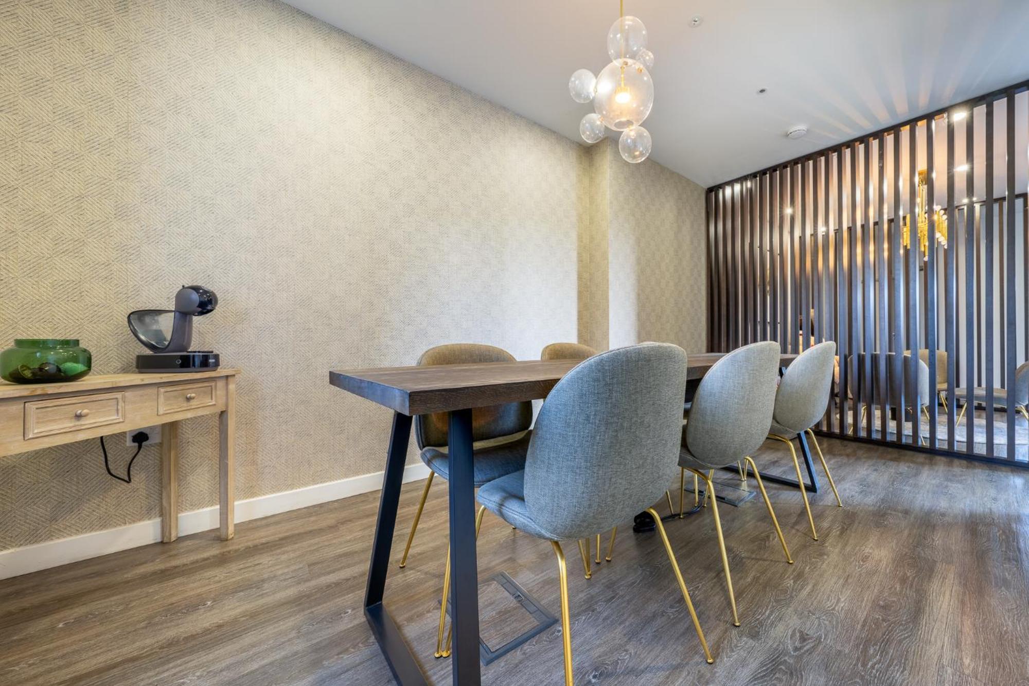 Luxury 1 Bedroom Serviced Apartment With Roof Terrace & Gym Стівенідж Екстер'єр фото